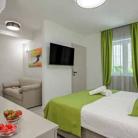 Antique Luxury 4*