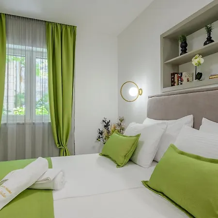 Gostinjska kuća Antique Luxury Split