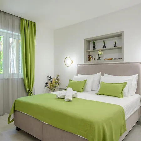 Gostinjska kuća Antique Luxury Split