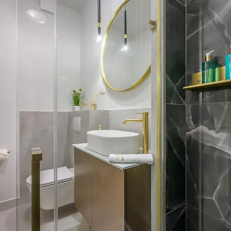 Antique Luxury 4*