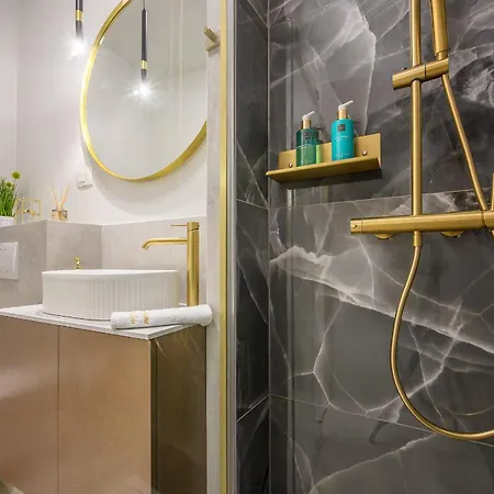Antique Luxury 4*