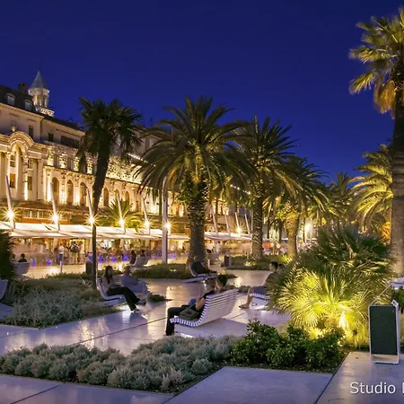 Guest house Antique Luxury 4*